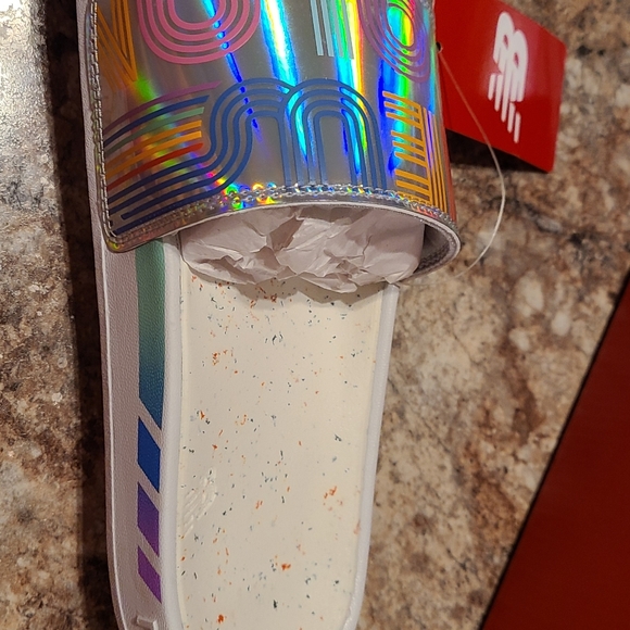 New balance pride slides - Picture 3 of 5